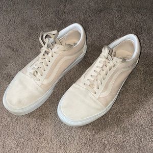 Women’s platform vans